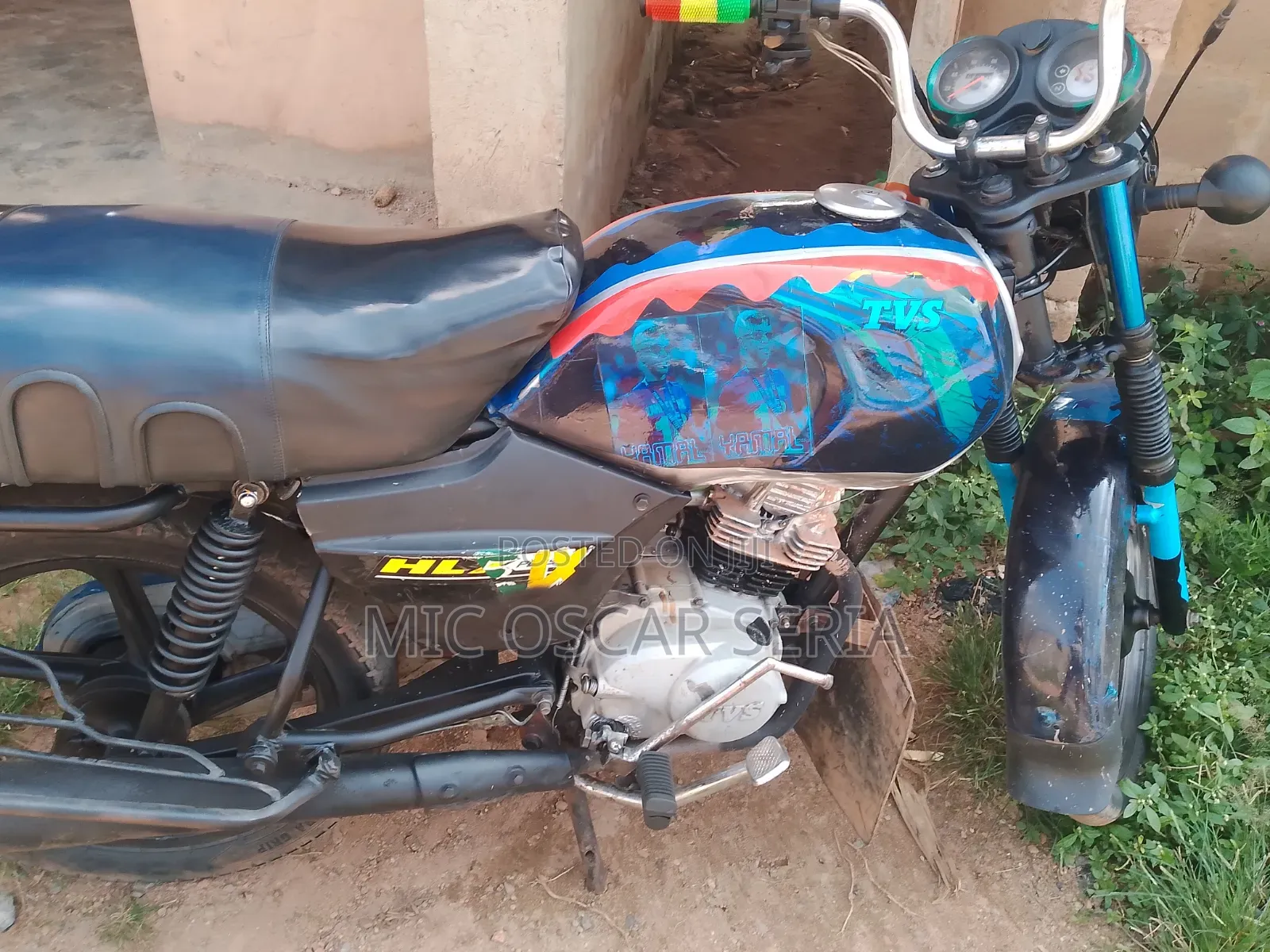 TVS HLX 125 2021 Black
