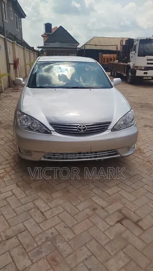 Toyota Camry 2026 Silver