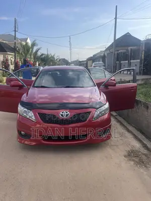 Toyota Camry SE 4dr Sedan (2.5L 4cyl 6AM) 2010 Red