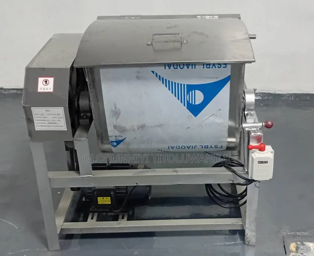 Dry Pet Food Blender