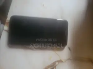 Apple iPhone XR 64 GB Black