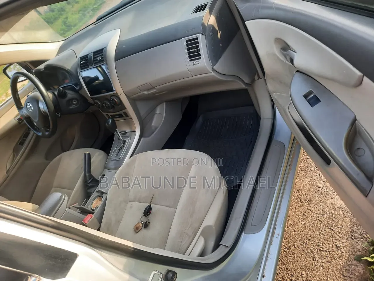 Toyota Corolla 2012 Silver