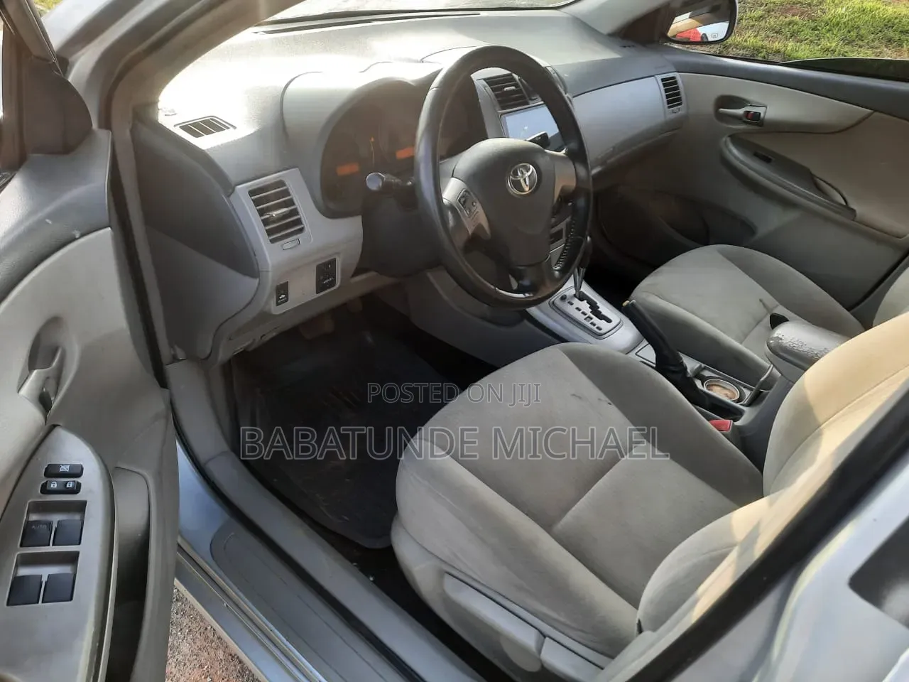 Toyota Corolla 2012 Silver