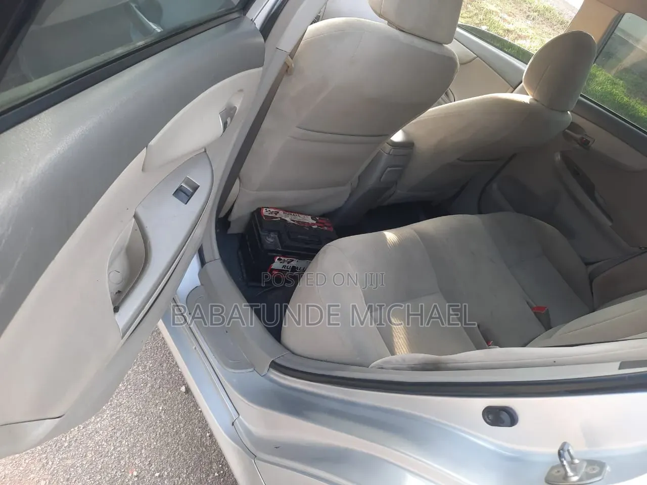 Toyota Corolla 2012 Silver