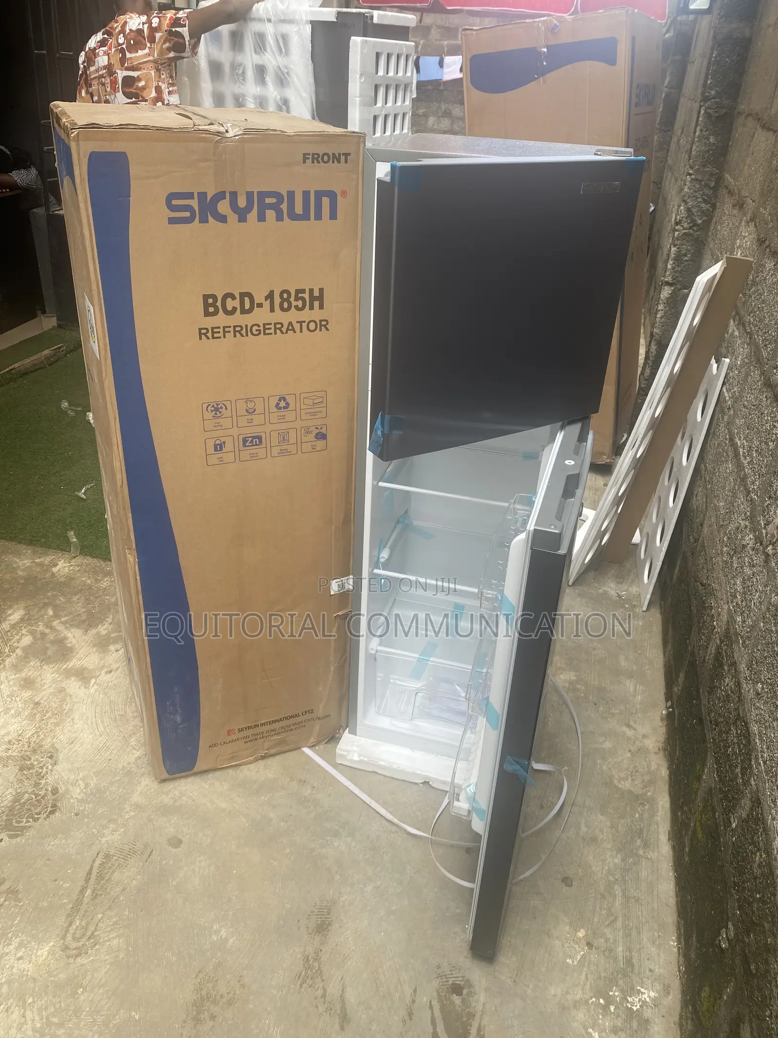 SKYRUN 180L Refrigerator BCD-185H Storage Solution