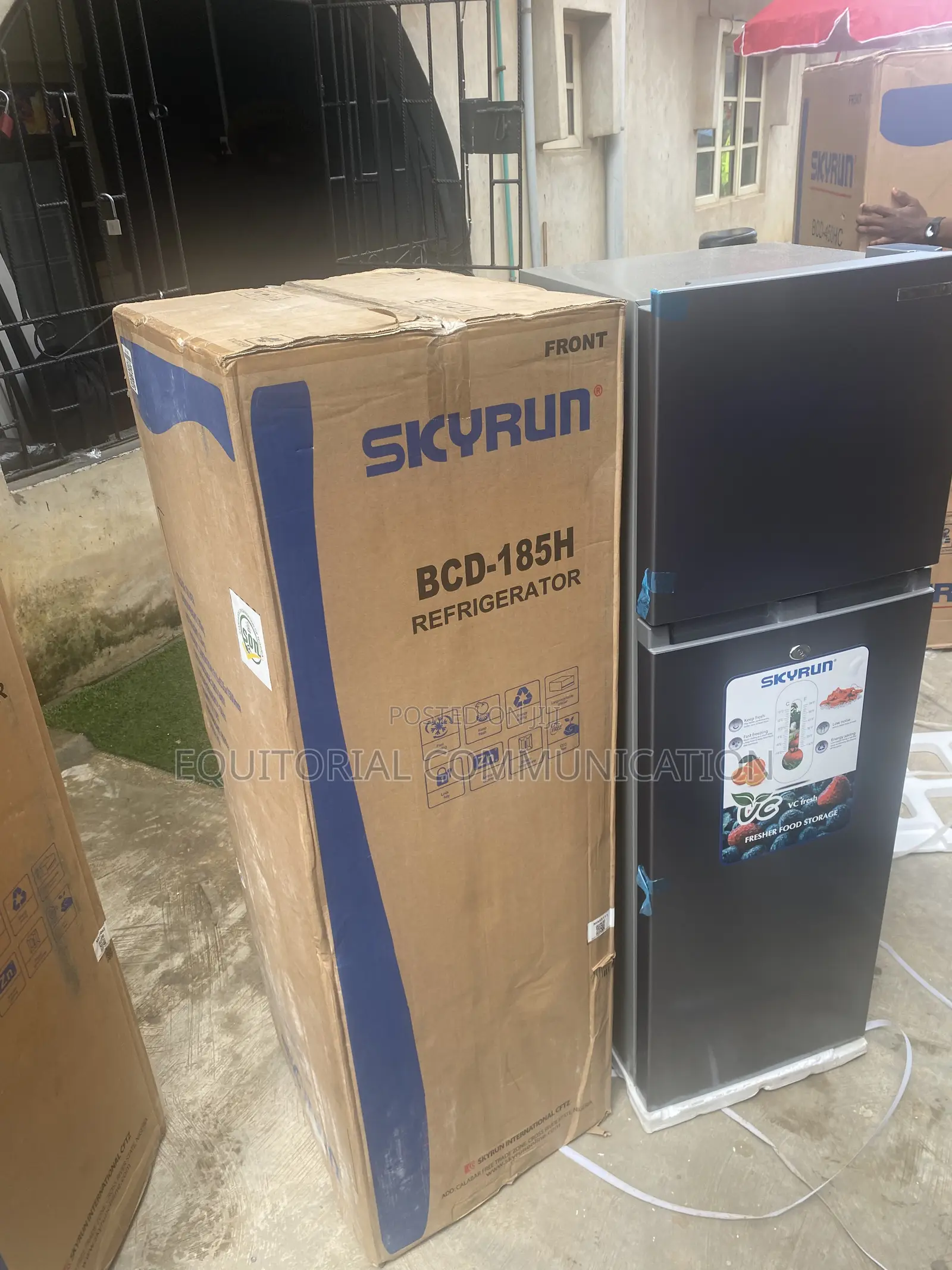 SKYRUN 180L Refrigerator BCD-185H Storage Solution