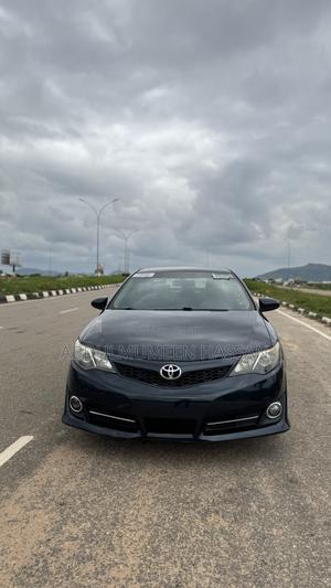 Toyota Camry SE V6 4dr Sedan (3.5L 6cyl 6A) 2013 Black