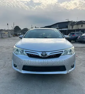 Toyota Camry 2013 Silver