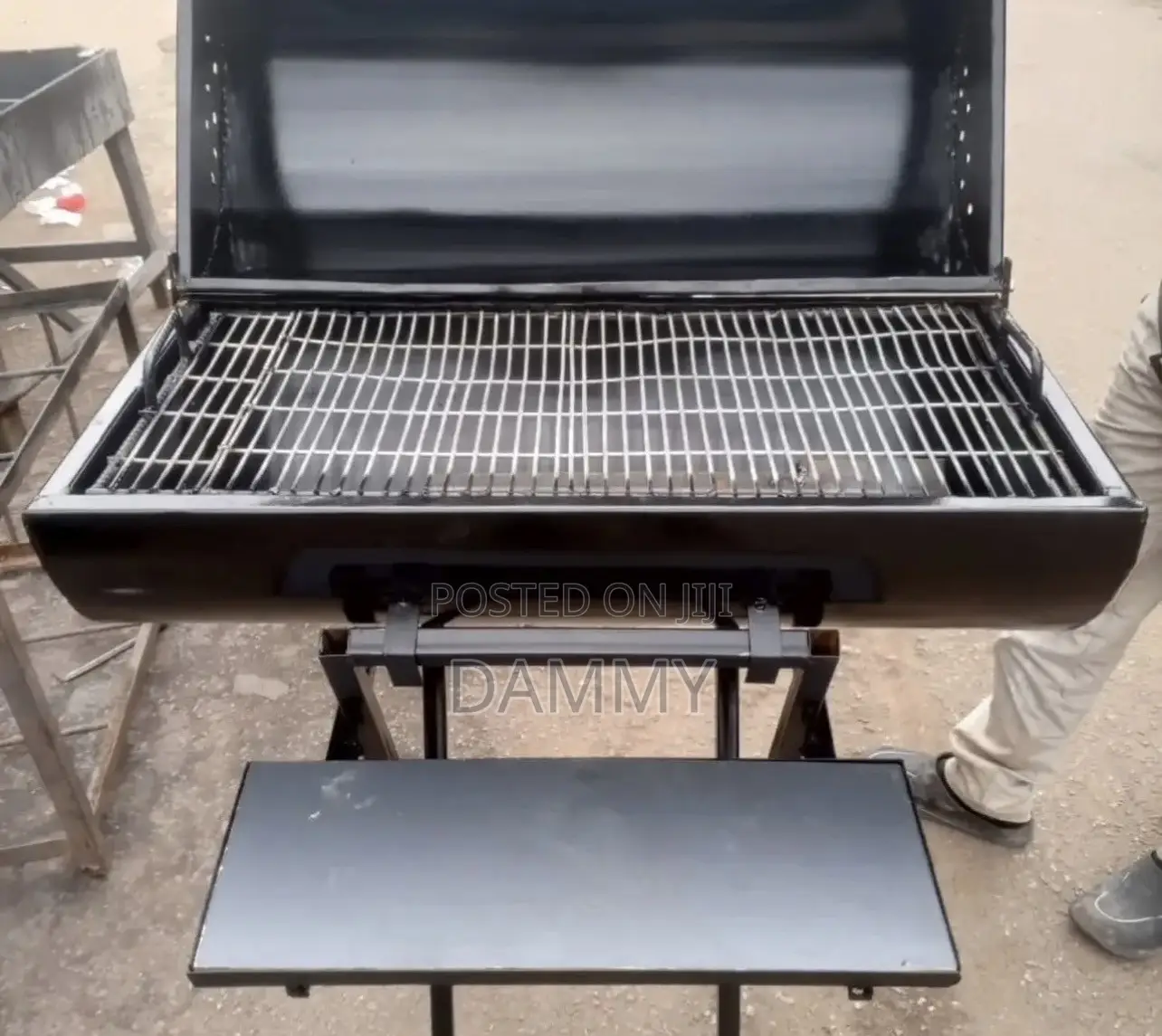 Portable Charcoal Drum Barbecue Grill