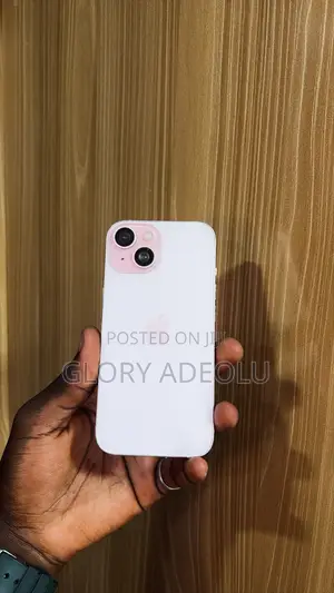 Apple iPhone 15 128 GB Pink