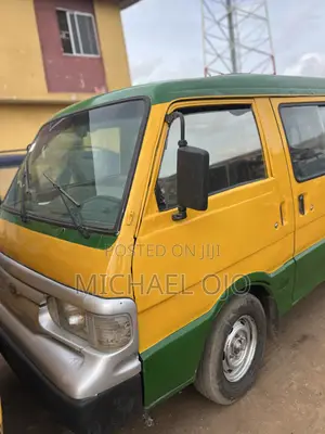 Ford Transit 2002 Yellow