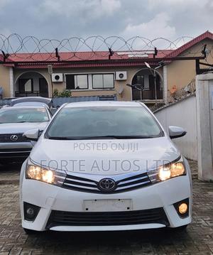 Toyota Corolla 2014 White