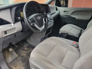 Toyota Sienna 2017 Gray