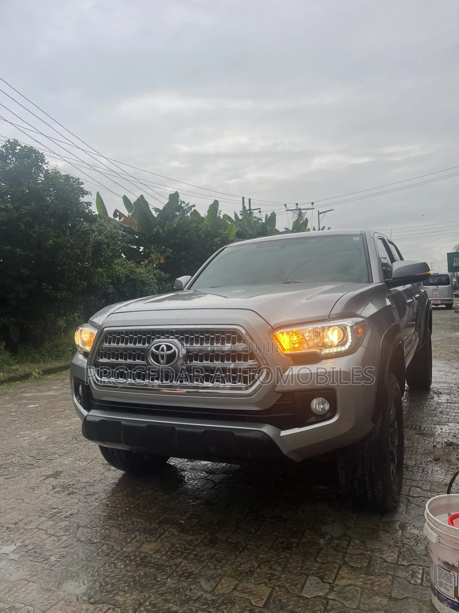 Toyota Tacoma 2017 Silver
