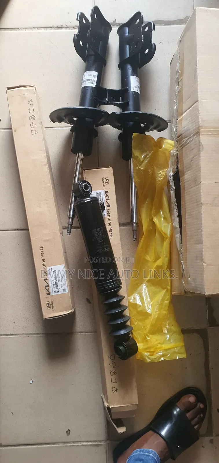 Rear Shock Absorber Santafe 014