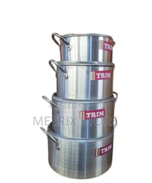 A Set of Cooking Pot