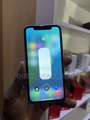 Apple iPhone XR 128 GB White