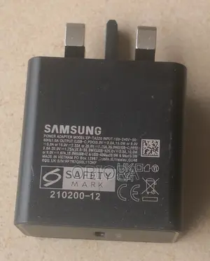Samsung 35 W Power Adapter
