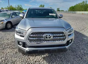 Toyota Tacoma 2017 Silver