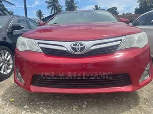 Toyota Camry XLE V6 4dr Sedan (3.5L 6cyl 6A) 2013 Red