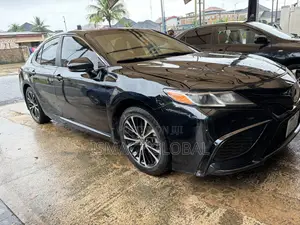 Toyota Camry 2018 Black