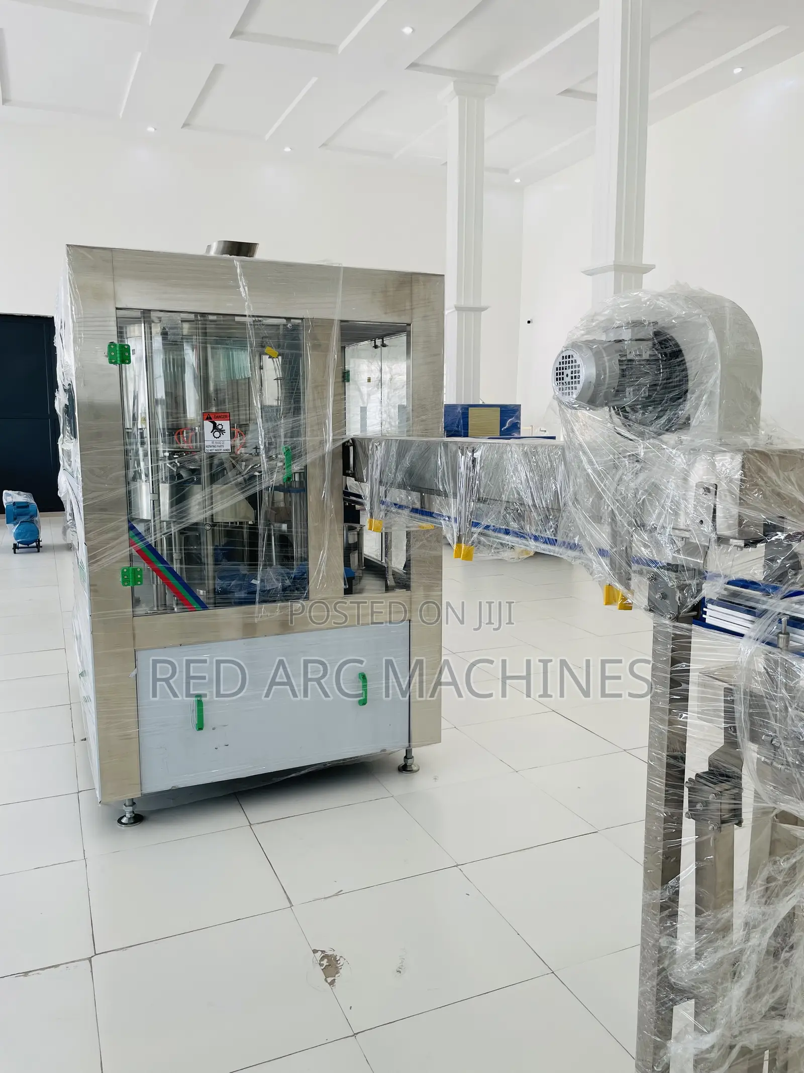 8-8-3 Automatic Washing, Filling & Capping Machine