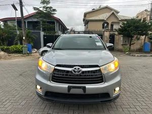 Toyota Highlander Limited 4dr SUV AWD (3.5L 6cyl 6A) 2015 Silver