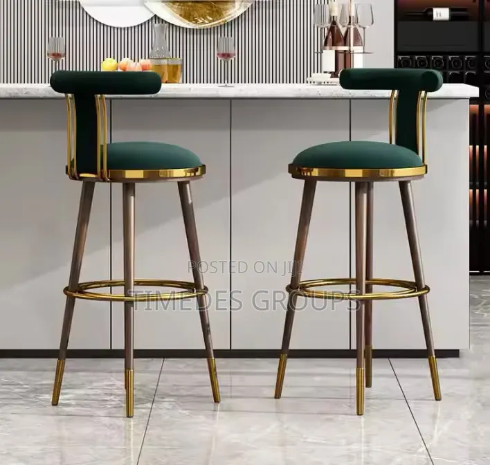 High Standed Bar Stool