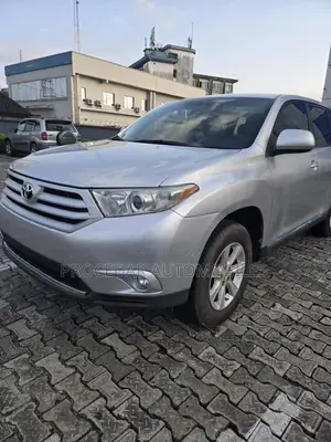 Toyota Highlander 2013 Silver