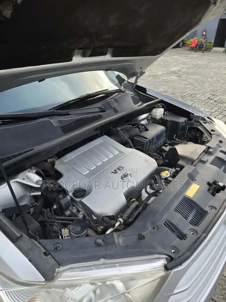 Toyota Highlander 2013 Silver