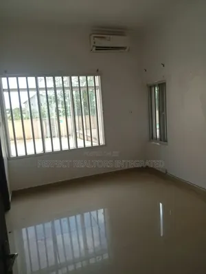 3bdrm Block of Flats in D Grandiose Estate, Samonda for rent