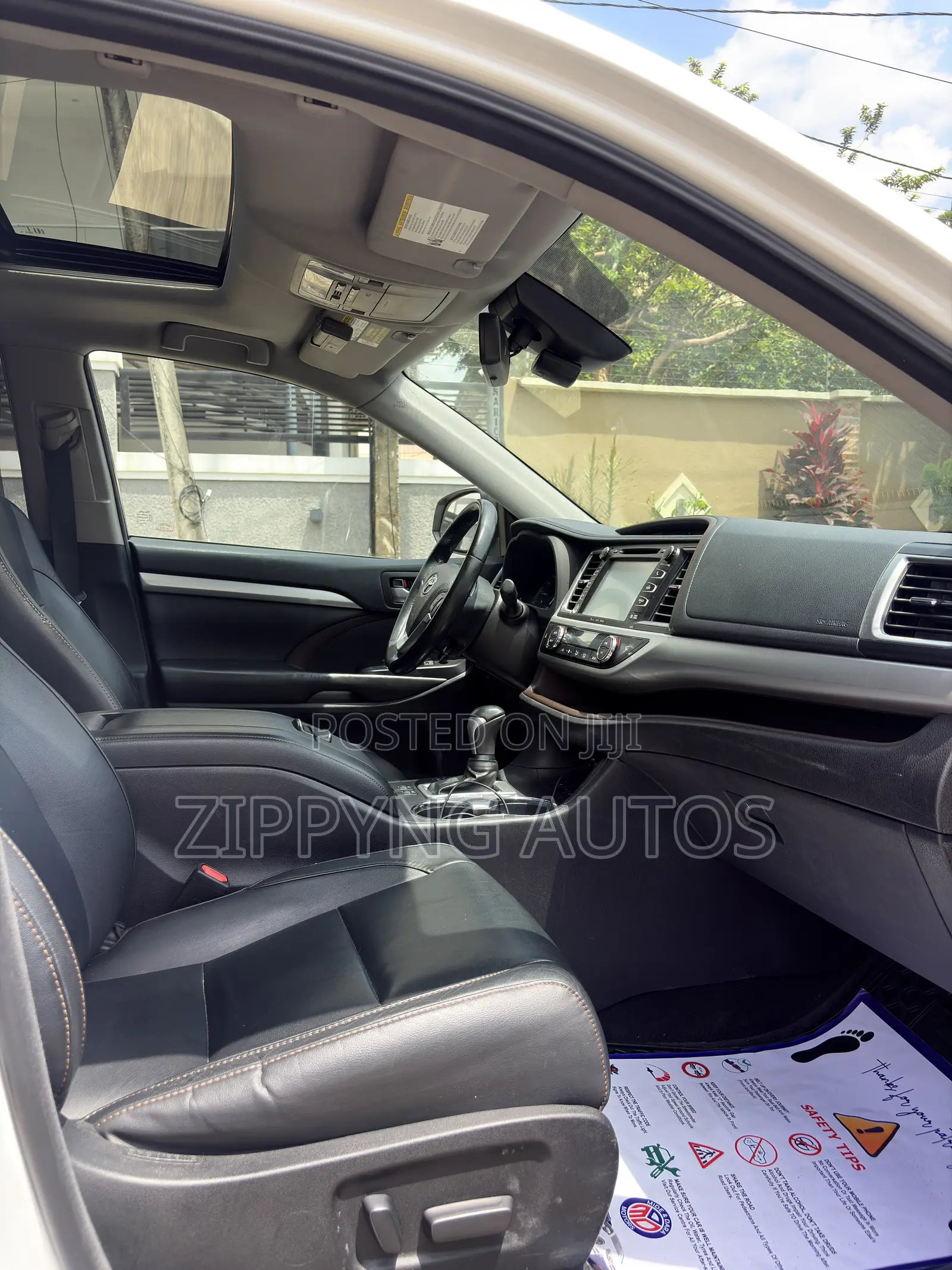 Toyota Highlander XLE 2019 White