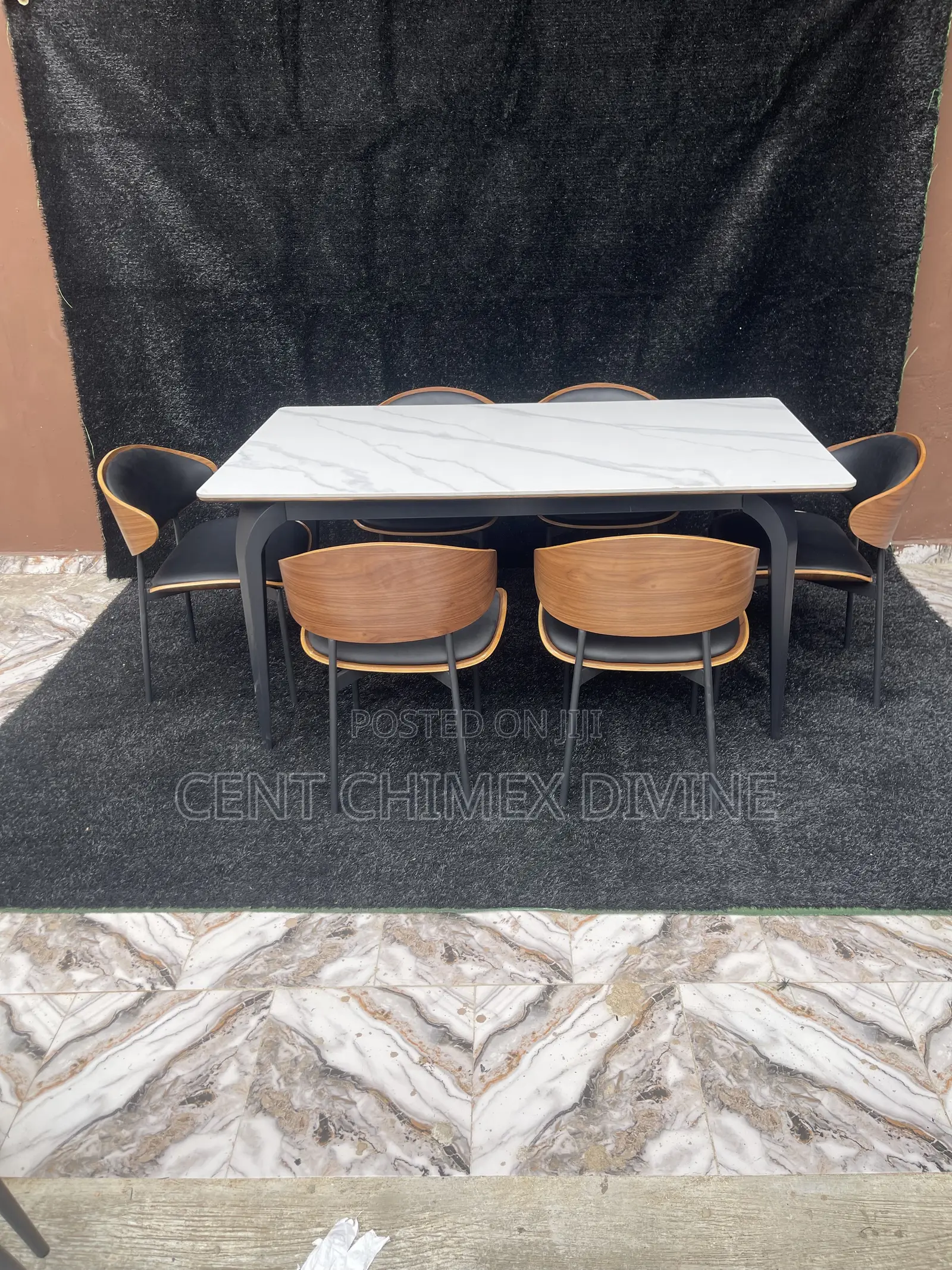 Exceptional 6 Seater Dinning