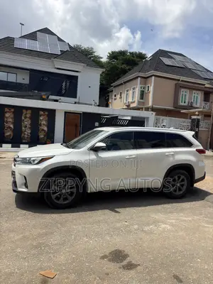 Toyota Highlander XLE 2019 White