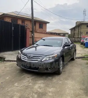 Toyota Camry 2011 Gray