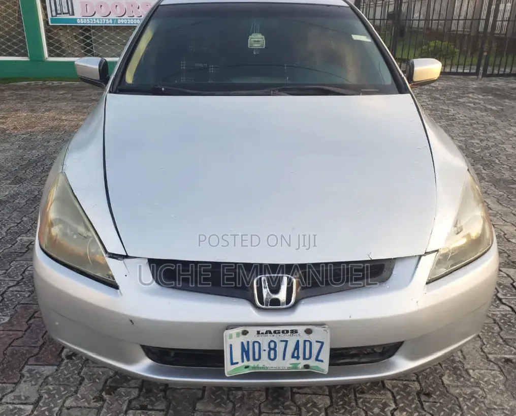 Honda Accord 2005 Silver