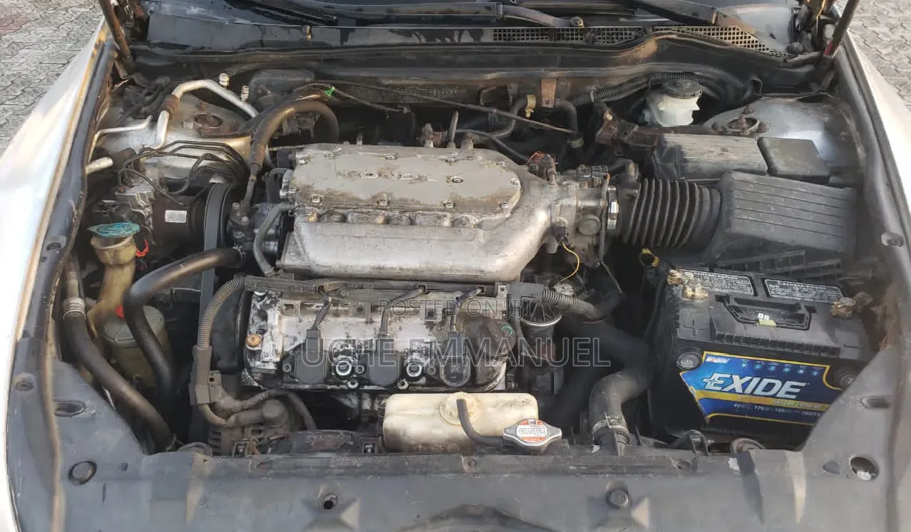 Honda Accord 2005 Silver