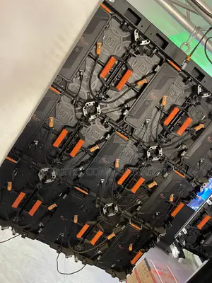 L E D Screen Displays