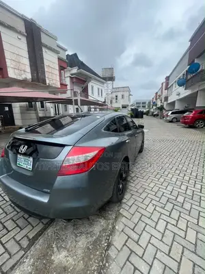 Honda Crosstour 2010