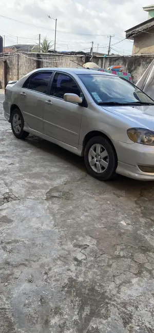 Toyota Corolla 2004 Silver