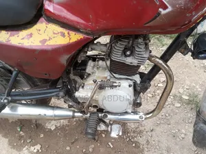 Bajaj Boxer 2023 Red
