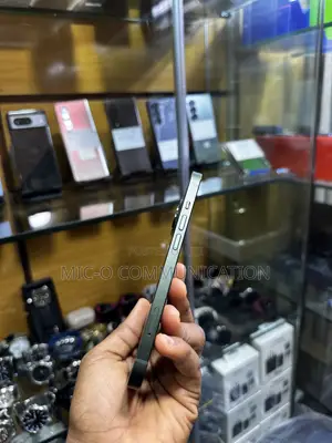 Apple iPhone 13 128 GB Green