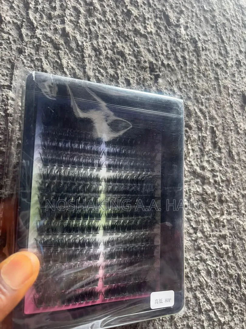 Contact Lashes