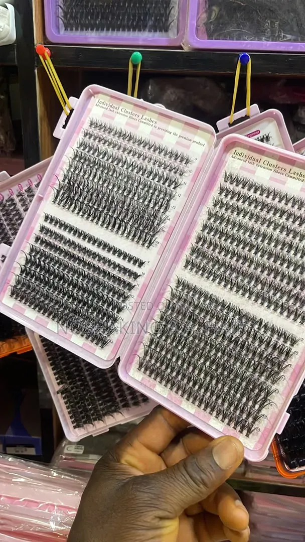 Contact Lashes