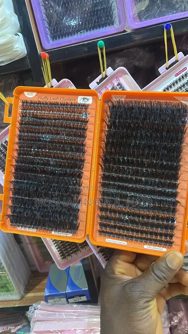 Contact Lashes
