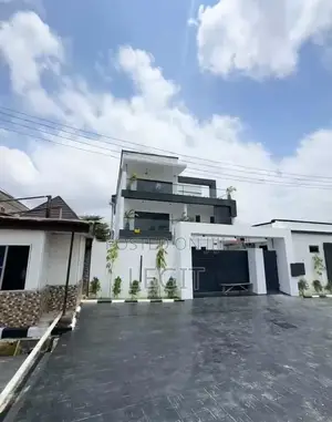 5bdrm Duplex in Gwarinpa for sale