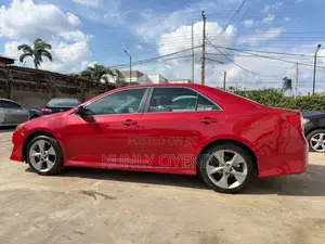 Toyota Camry SE V6 4dr Sedan (3.5L 6cyl 6A) 2012 Red