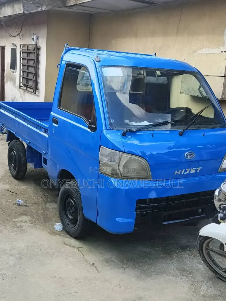 Daihatsu Hijet 2002 Blue