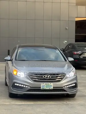 Hyundai Sonata Sport Sedan FWD (2.4L 4cyl 6A) 2016 Gray