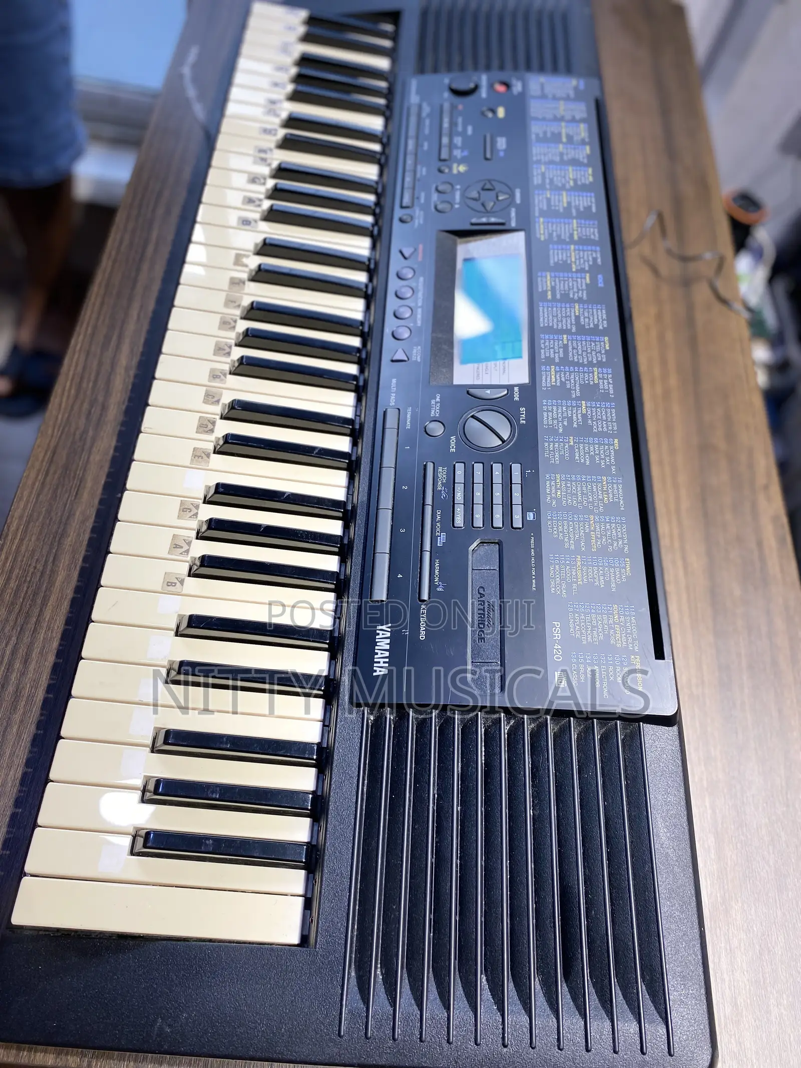 Yamaha Keyboard PSR-420